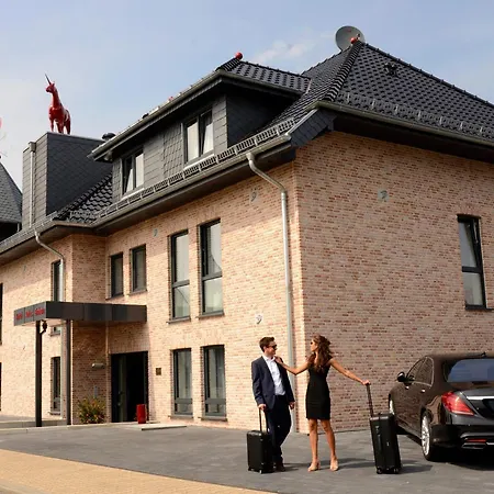 Rotes Einhorn **** Szálloda 4*