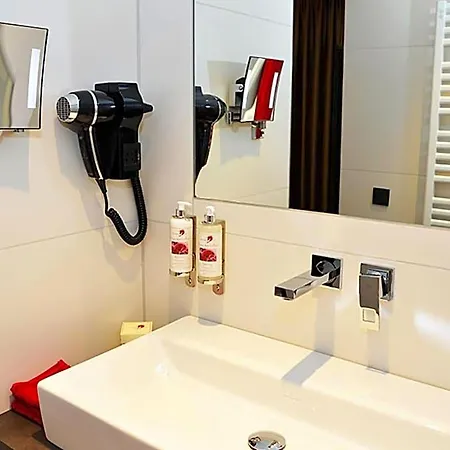 Rotes Einhorn **** Hotel