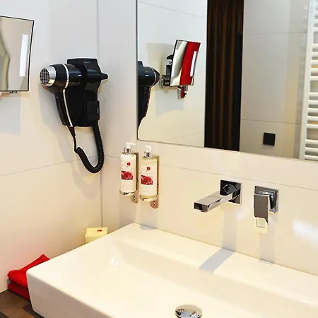 Rotes Einhorn **** Hotel Düren - Eifel