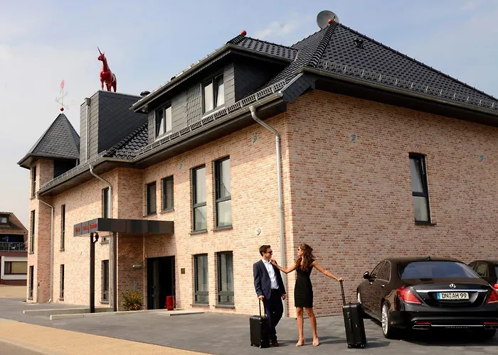 Rotes Einhorn **** Szálloda 4*